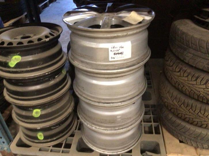 Pneus, roues et jantes, Articles professionnels, Agriculture | Pièces | Pneus, Jantes & Essieux