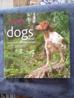 "Dogs A-G hunde chiens cani perros honden" Eukanuba (2009), Livres, Animaux & Animaux domestiques, Enlèvement ou Envoi, Comme neuf