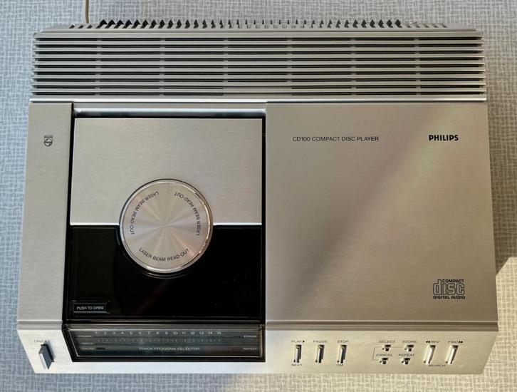 Lecteur CD Philips CD100, TV, Hi-fi & Vidéo, Lecteurs CD, Utilisé, Philips, Enlèvement ou Envoi