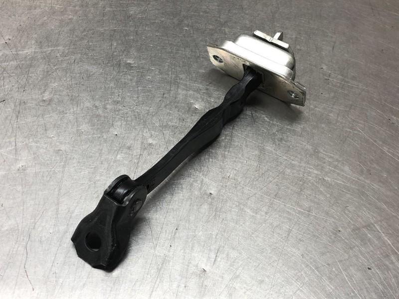 MECANISME DE VEROUILLAGE PORTE ARRIÈRE GAUCHE Nissan, Utilisé, Arrière, Nissan