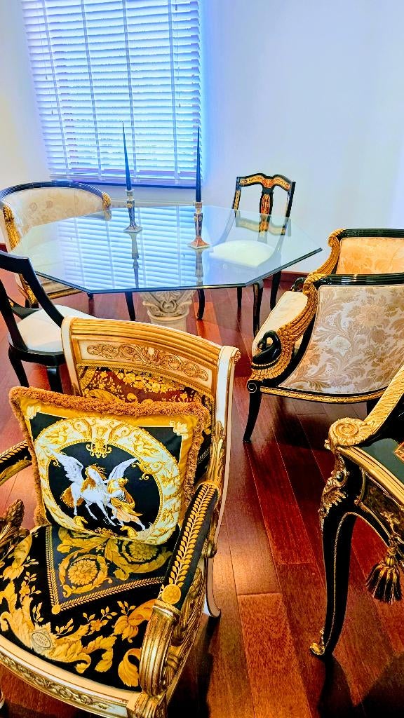 Uitzonderlijke eettafel in glas met prachtige zuil, Ophalen