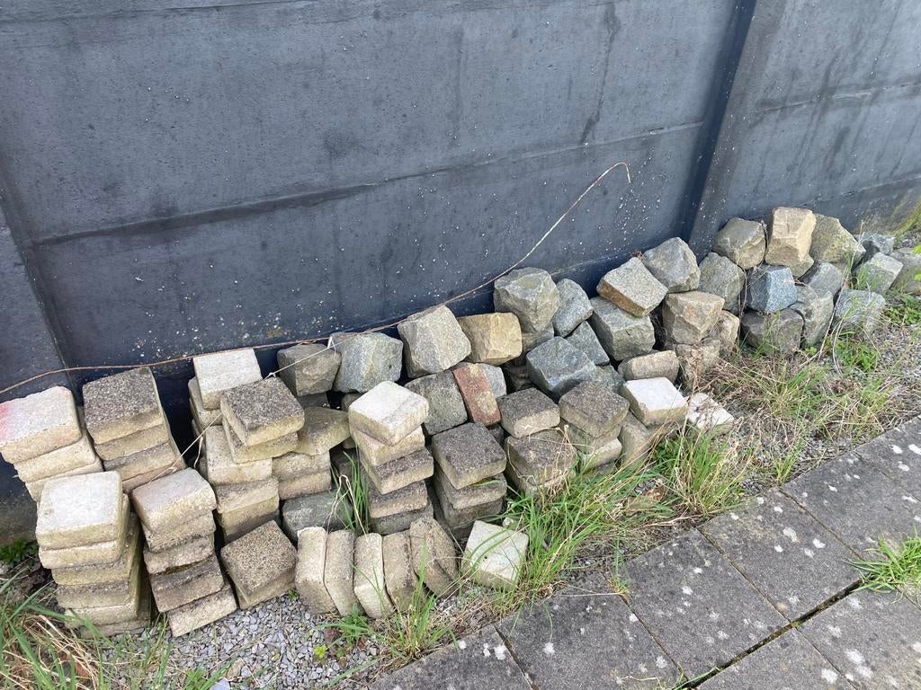 Gratis varia klinker en stenen, Enlèvement, Comme neuf