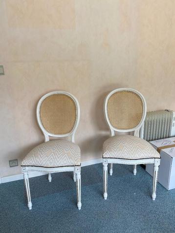 chaise beschikbaar voor biedingen