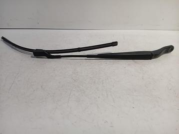RUITENWISSERARM LINKS VOOR Peugeot 208 II (UB / UH / UP) beschikbaar voor biedingen