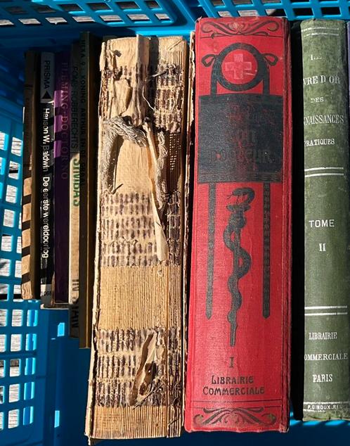 Partij oude medische en wetenschappelijke boeken (1907–1970), Boeken, Fantasy, Zo goed als nieuw, Ophalen of Verzenden