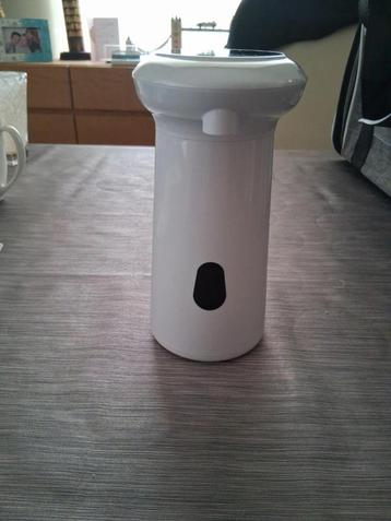 zeep-dispenser beschikbaar voor biedingen