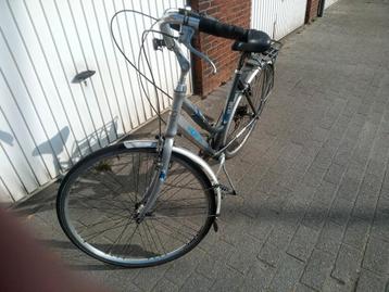 damesfiets  beschikbaar voor biedingen