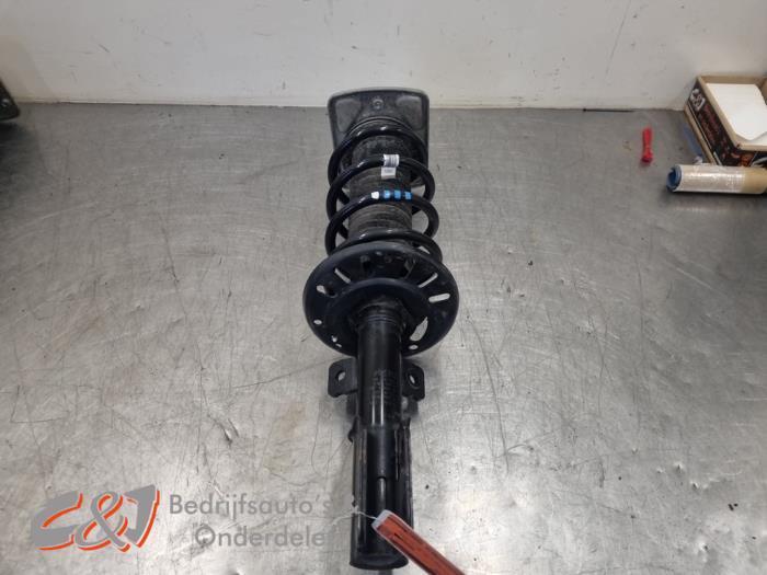 Amortisseur avant gauche d'un Citroen Jumpy, Autos : Pièces & Accessoires, Suspension & Châssis, Citroën, Utilisé, 3 mois de garantie