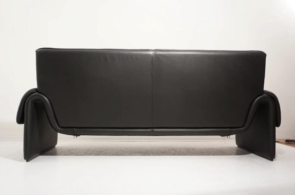Canapé Deux Places De Sede DS 2011 En Cuir Noir, Moderne/contemporain