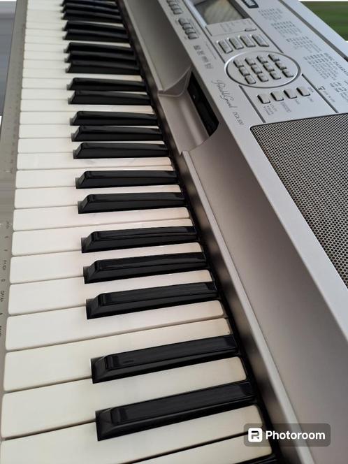 Yamaha DGX 300, Musique & Instruments, Claviers, Utilisé, Yamaha, Avec pied, Connexion MIDI, Enlèvement