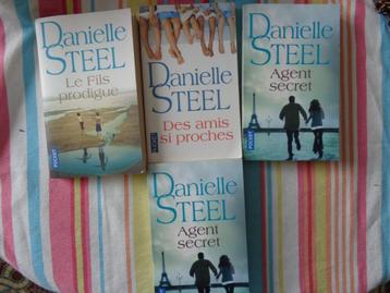 lot 1 frastalige pockets Danielle Steel 4 stuks=1 euro beschikbaar voor biedingen