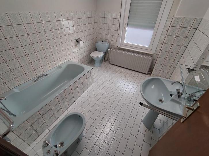Badkamer meubels, Huis en Inrichting, Badkamer | Complete badkamers, Gebruikt, Met bad, Ophalen