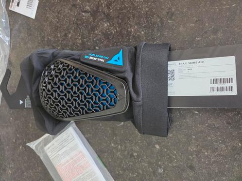 Dainese Knee Guards Trail Skins Air kniebescherming, Motoren, Kleding | Motorkleding, Ophalen of Verzenden