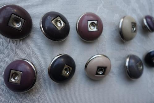 Set van 10 prachtige unieke retro knopen, Hobby en Vrije tijd, Naaien en Fournituren, Nieuw, Knoop of Knopen, Ophalen