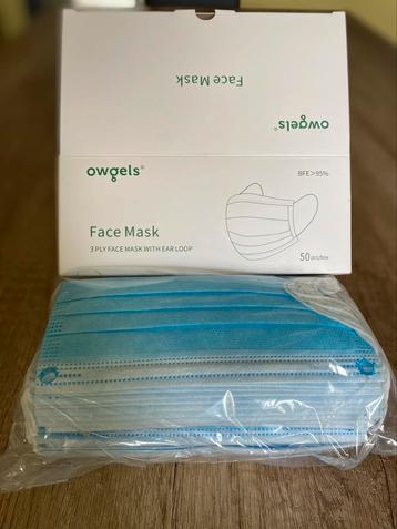5 pakjes 3-laagse wegwerpmaskers, 5 x 50 stuks = 5€ beschikbaar voor biedingen