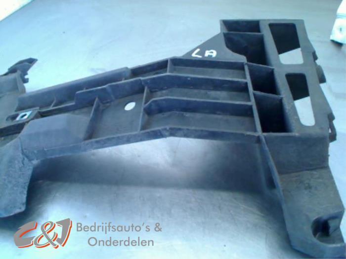 Bumpersteun links-achter van een Opel Movano, Auto-onderdelen, Carrosserie, Opel, Gebruikt, 3 maanden garantie, Ophalen of Verzenden