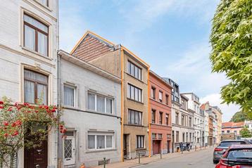 Huis te huur in Etterbeek, 5 slpks