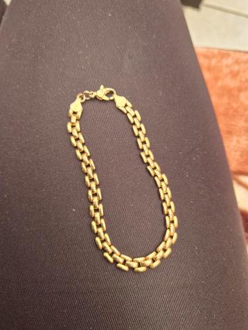 Goudplated vintage armband met goede slot  beschikbaar voor biedingen
