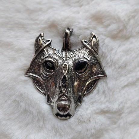 Pendentif  tête de loup tribal neuf, Handtassen en Accessoires, Kettinghangers, Nieuw, Zilver, Zilver, Ophalen