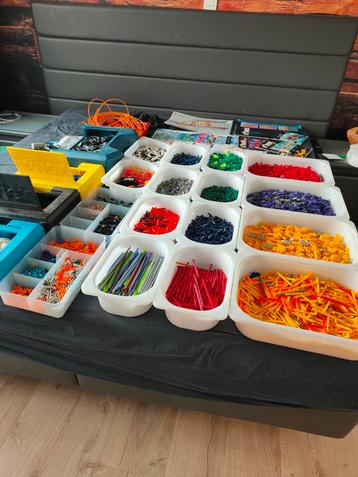 Heel groot lot Knex  beschikbaar voor biedingen