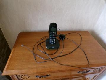 Draadloze telefoon beschikbaar voor biedingen
