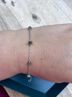Witgouden armband met groene steentjes, Ophalen, Gebruikt, Wit, Met bedels of kralen