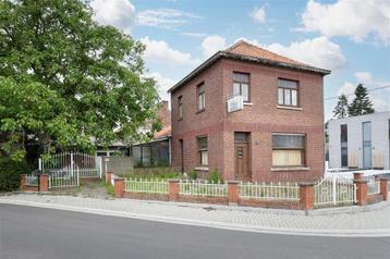 Commercieel te koop in Bilzen, 3 slpks beschikbaar voor biedingen