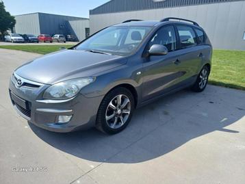 hyundai i30 TD déjà inspectée+carpass et climatisation, Autos, Achat, Boîte manuelle, 5 portes, Diesel