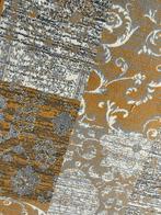 Tapijt, Huis en Inrichting, Stoffering | Tapijten en Vloerkleden, Ophalen, Zo goed als nieuw, Grijs