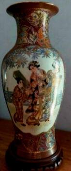 NIEUWE VAAS FIJN MET DE HAND BESCHILDERD, Antiek en Kunst