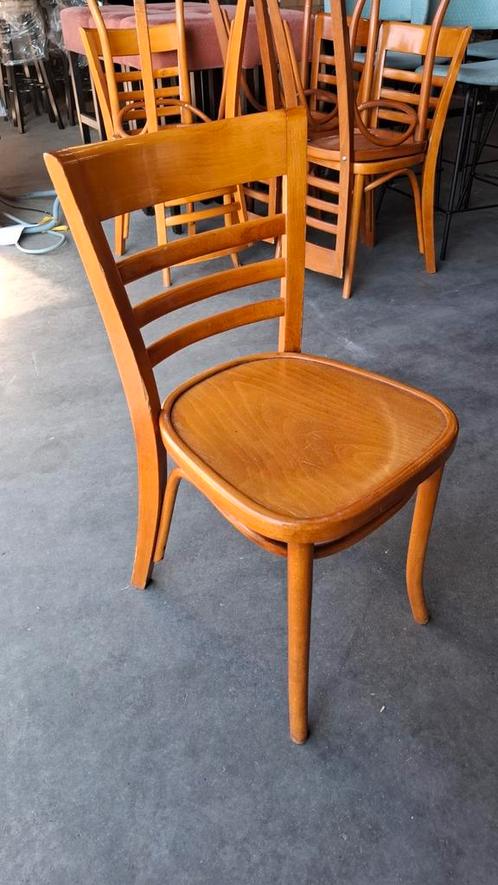 28 thonet cafe horeca stoelen leuke partij bentwood hout, Huis en Inrichting, Stoelen, Zo goed als nieuw, Hout, Ophalen of Verzenden
