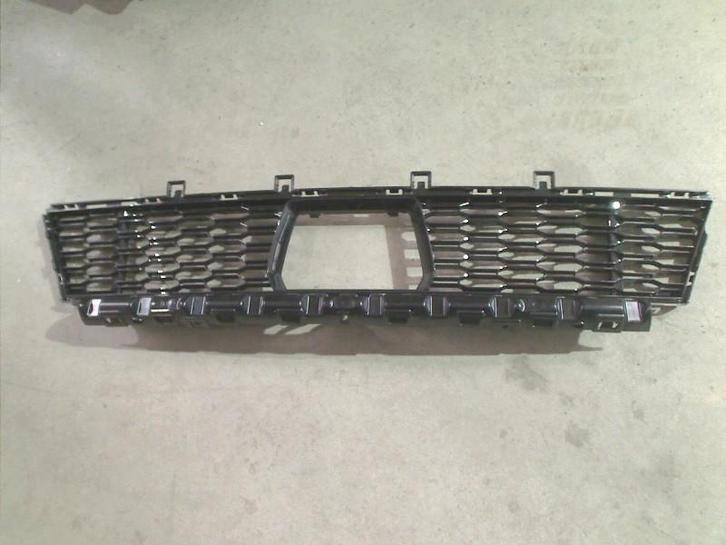 GRILLE BMW 1 serie (F40) (01-2019/-) (51118070941), Auto-onderdelen, Carrosserie, BMW, Gebruikt