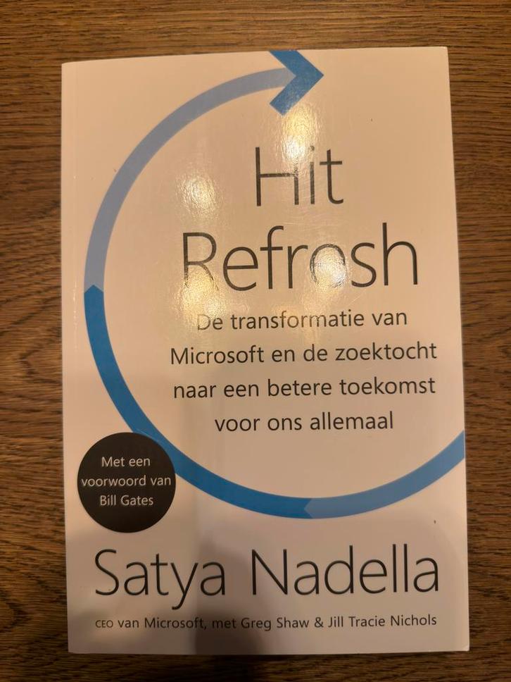 Satya Nadella - Hit Refresh, Boeken, Wetenschap, Zo goed als nieuw, Ophalen of Verzenden