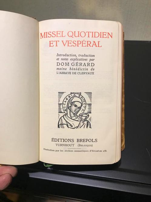 Ancien missel vesperal. 1958. Tres bon etat., Antiek en Kunst, Antiek | Boeken en Manuscripten, Ophalen of Verzenden