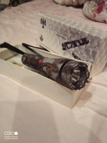 Lampe de poche tazer beschikbaar voor biedingen