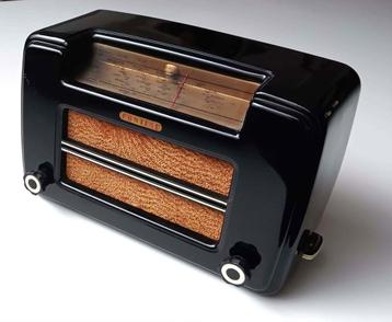 kleine bakelieten radio Pontiac beschikbaar voor biedingen