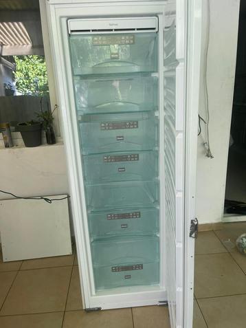 Miele no frost vriezer, Elektronische apparatuur, Vriezers en Diepvrieskisten, Ophalen, Zo goed als nieuw