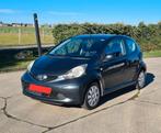 Toyota aygo 1.0  vti Essence  prêt immatriculé, Autos, Argent ou Gris, Achat, 50 kW, Boîte manuelle