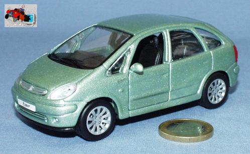 Maisto 1/40 : Citroën Xsara Picasso (couleur métallisée), Hobby & Loisirs créatifs, Voitures miniatures | 1:43, Neuf, Voiture