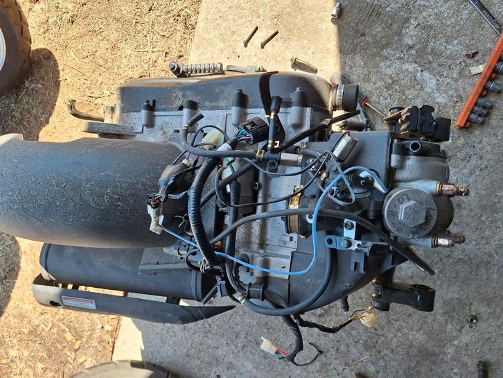 Volledig motorblok 50cc scooter neco gts btc 2700 klm top, Fietsen en Brommers, Brommeronderdelen | Algemeen, Zo goed als nieuw