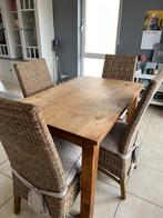 Houten tafel + 4 rieten stoelen, Huis en Inrichting, Ophalen, Gebruikt, Vier personen