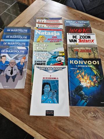 Set met verschillende strips  beschikbaar voor biedingen