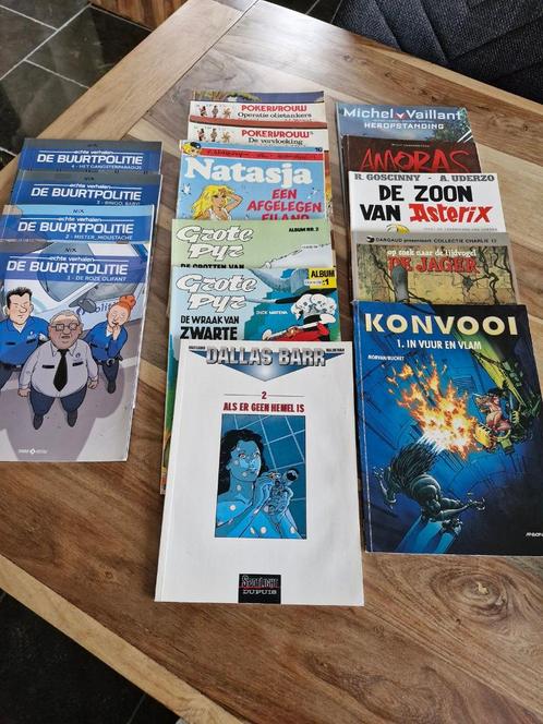 Set met verschillende strips, Boeken, Strips | Comics, Gelezen, Ophalen of Verzenden