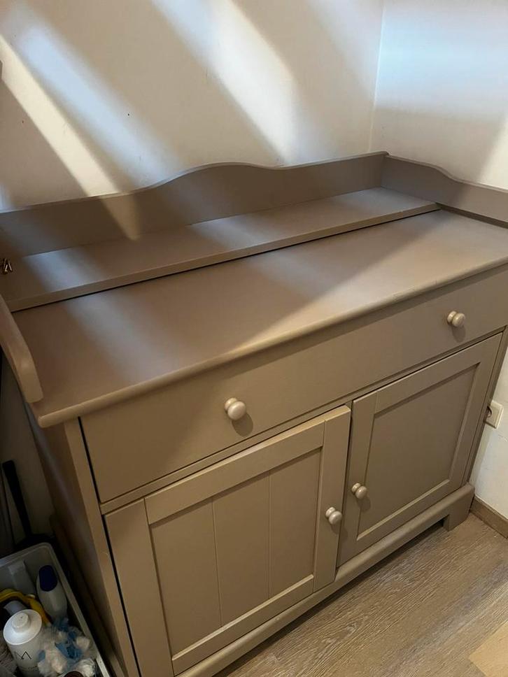 Commode met verlengstuk taupekleur, Kinderen en Baby's, Kinderkamer | Commodes en Kasten, Zo goed als nieuw, Commode, 90 tot 105 cm