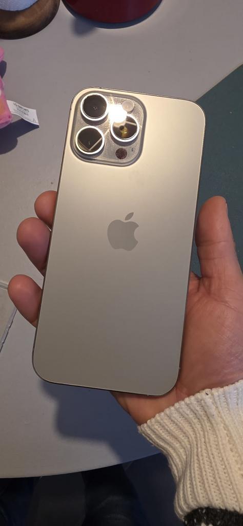 Iphone 16 pro max 256 giga a echange, Telecommunicatie, Mobiele telefoons | Apple iPhone, Zo goed als nieuw, 256 GB, Zonder abonnement