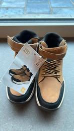 Sneakers maat 32 Aldi nieuw, Neuf, Garçon, Enlèvement, Chaussures