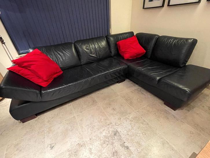 Canapé en cuir bleu foncé, presque noir, look épuré., Maison & Meubles, Canapés | Coins salons complets, Utilisé, Cuir, Enlèvement
