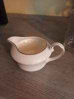 Mosa melkkan met gouden boord, Ophalen