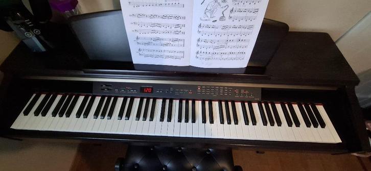 Piano Yamaha Clavinova CLP-130, Muziek en Instrumenten, Piano's, Gebruikt, Piano, Bruin, Digitaal, Ophalen