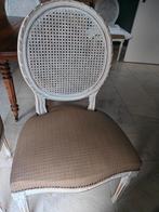 8 chaises de style Louis XV, Enlèvement